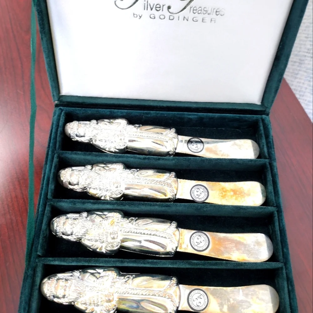 GODINGER Silver Treasures SET OF 4 silverplate Heavy Santa Claus Spreaders
